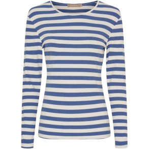 Marta Begonia t-shirt