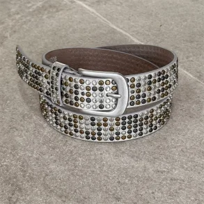 Three m b�lte med nitter