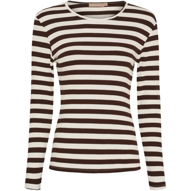 Marta Begonia t-shirt