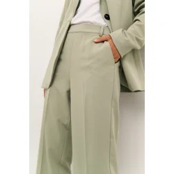 KAsakura HW Cropped Pants